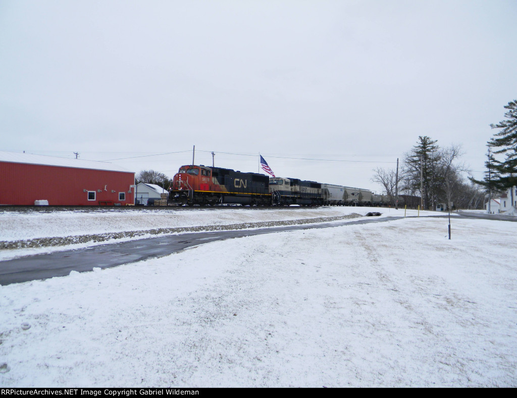 CN 5678 & BNSF 9828